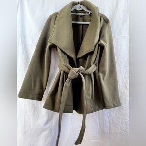 Banana Republic Melton Camo Green  Jacket EUC Size Large Petite